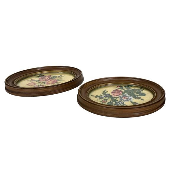 Set 2 Vintage Framed Floral  Needlepoint Oval Framed Pictures 9” x 7” - Picture 8 of 10
